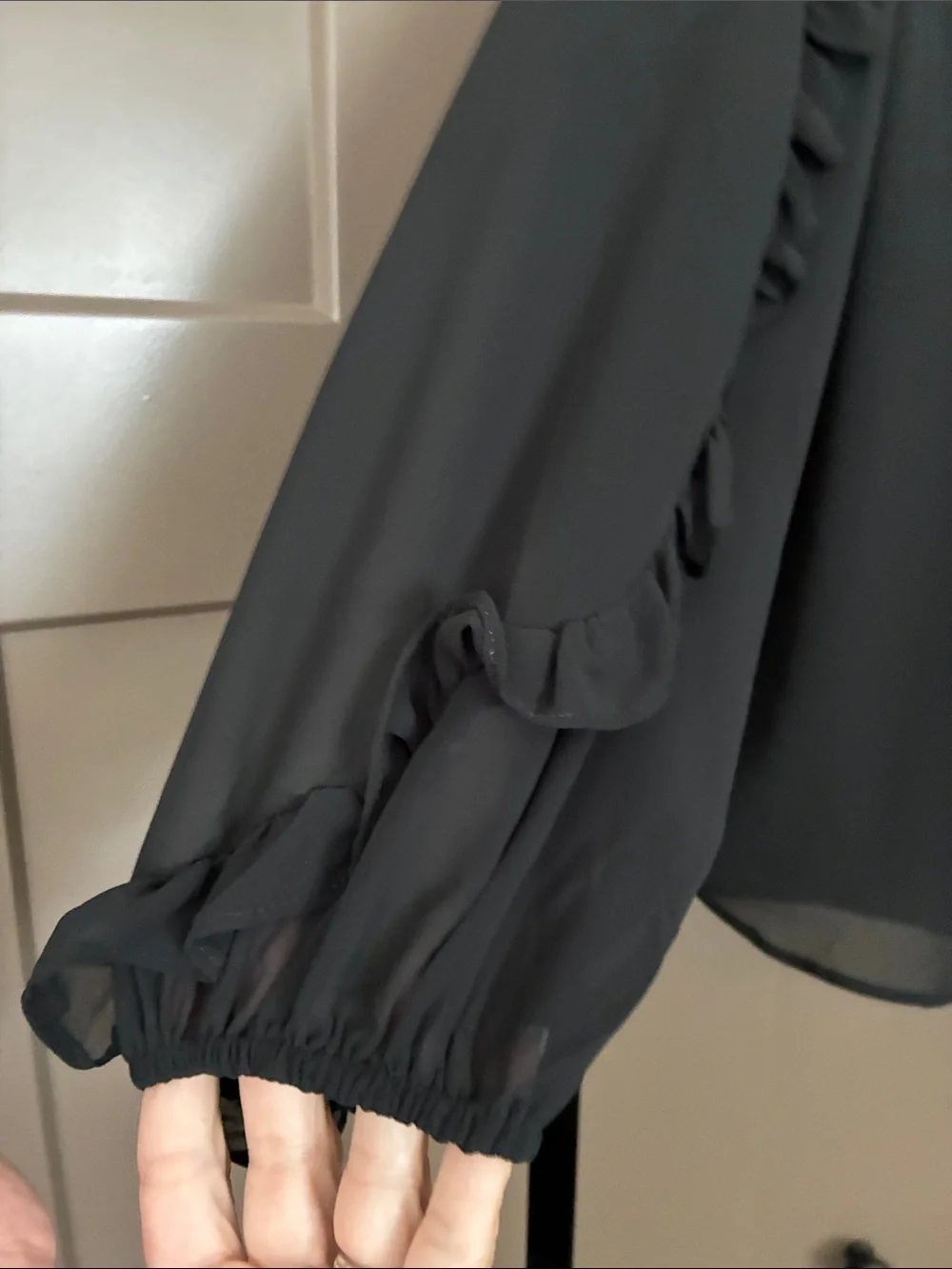 Catherine Malandrino Black Ruffle-Trim Tie Neck Blouse Size XL